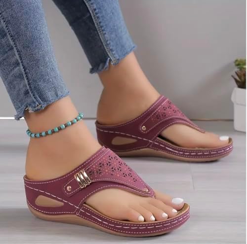 Women’s Buckled Thong Footbed Sandals