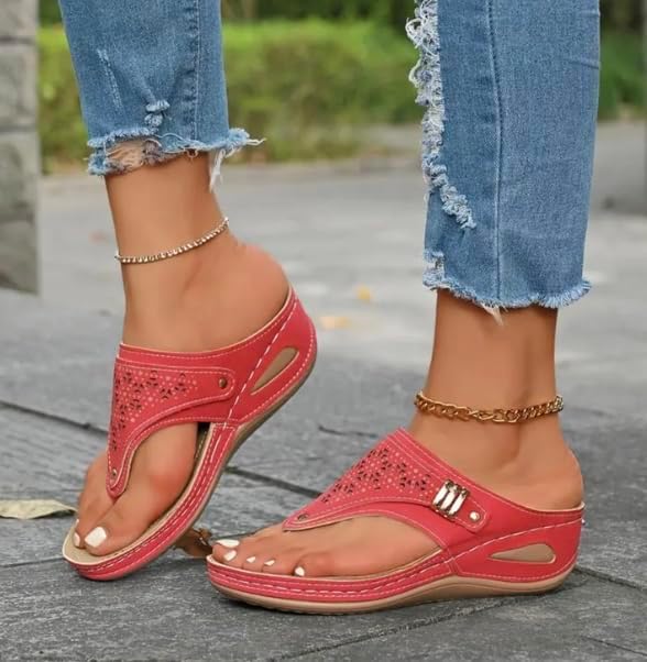 Women’s Buckled Thong Footbed Sandals
