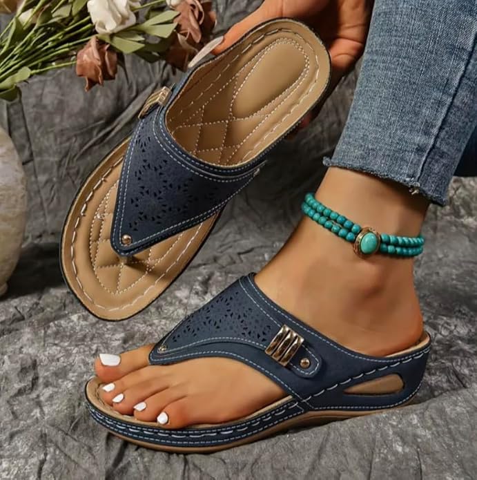Women’s Buckled Thong Footbed Sandals