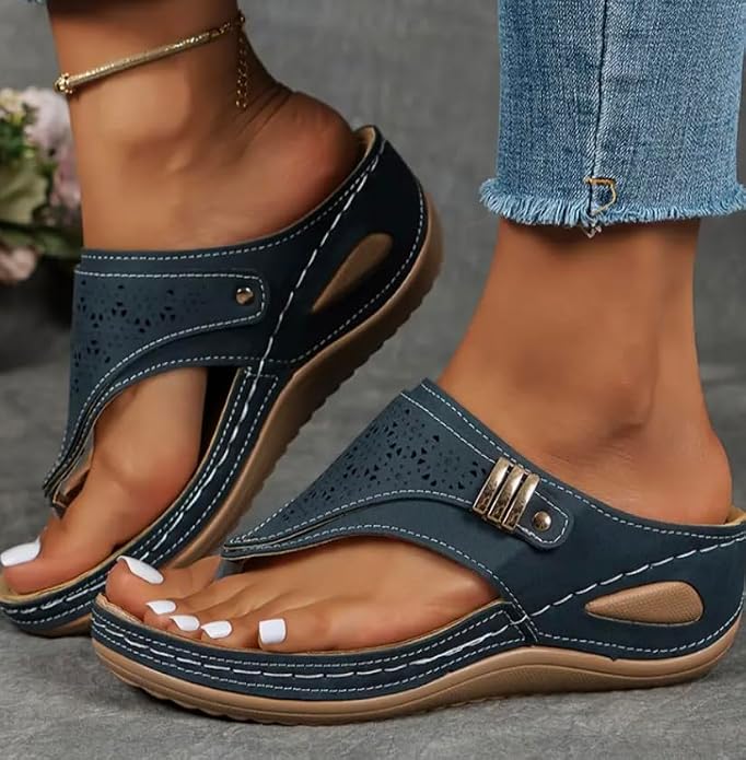 Women’s Buckled Thong Footbed Sandals