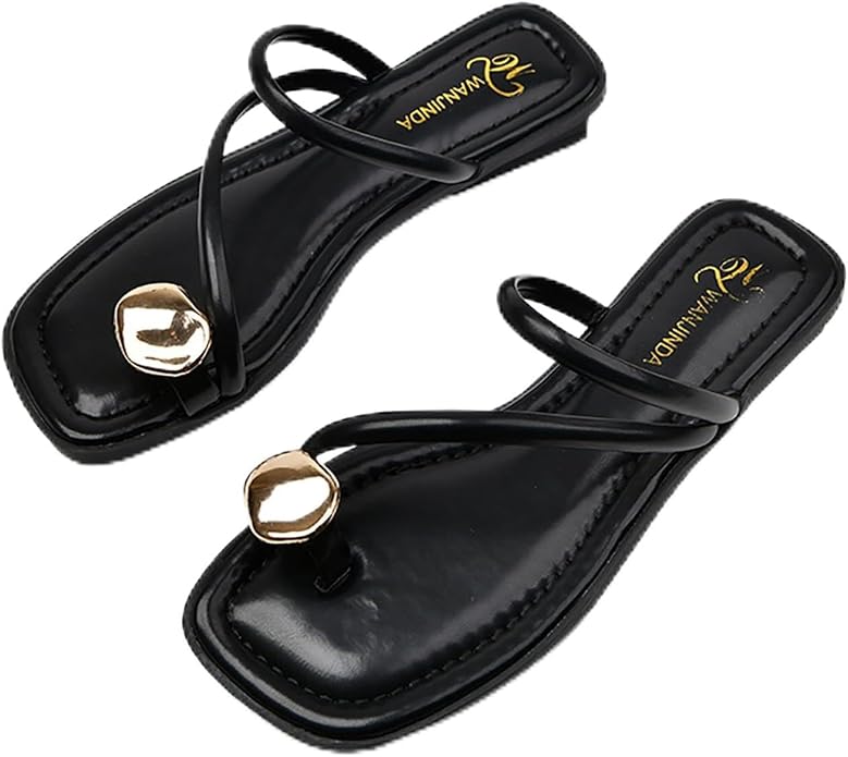 Women's V-Strap Toe Ring Flat Sandals in Black